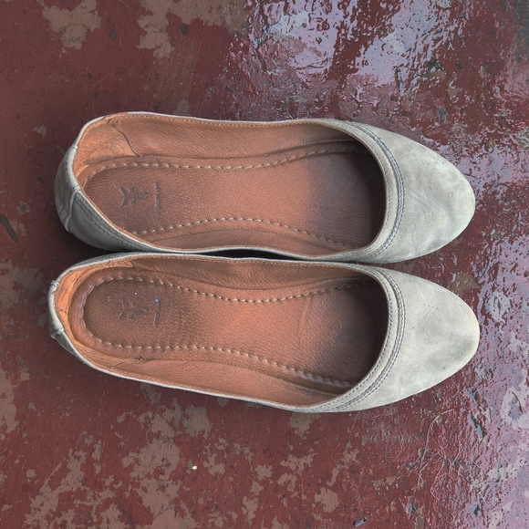 Frye Carson Women's Gray Leather Ballet Flats 8.5 - Picture 7 of 8